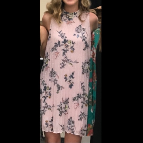 Light Pink Floral Pleated Dress size M - Picture 2 of 5